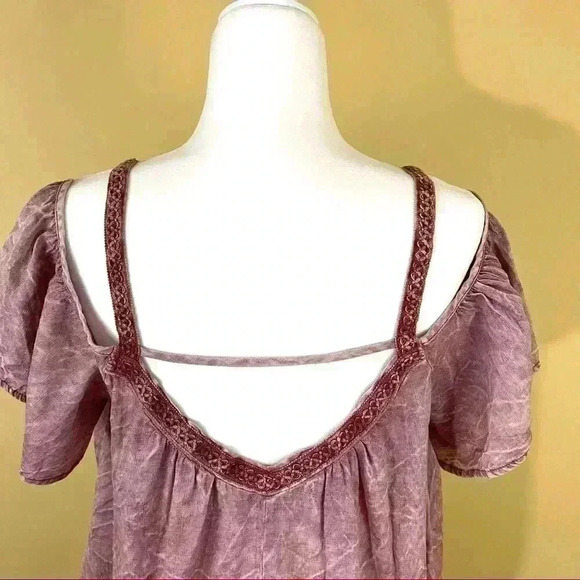 Altar’d State Rayon Blend Boho Cold Shoulder Celtic Batik Blouse Size M - Picture 9 of 13